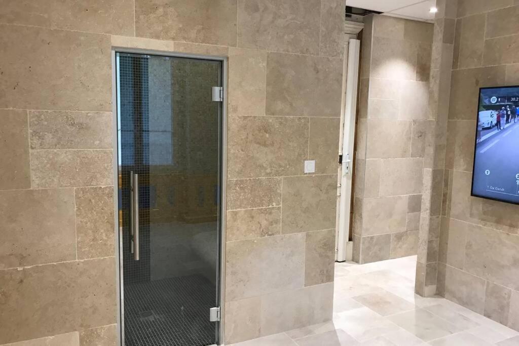 Apartamento RARE PETIT COCON F1 Calme possibilité jacuzzi hammam en sus Chamalières Exterior foto